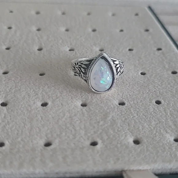 Princess Ring - Picture 1 of 4